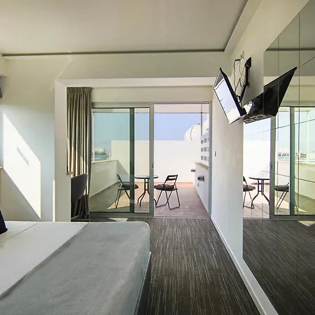 Apartment Phaedrus Living: Luxury 503 *