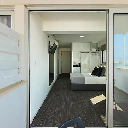 Phaedrus Living: Luxury 503 * Nicosia