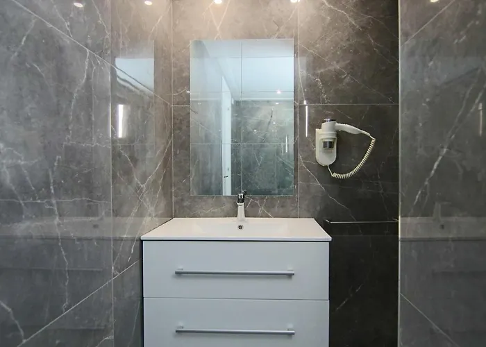 Phaedrus Living: Luxury 503 Apartmán